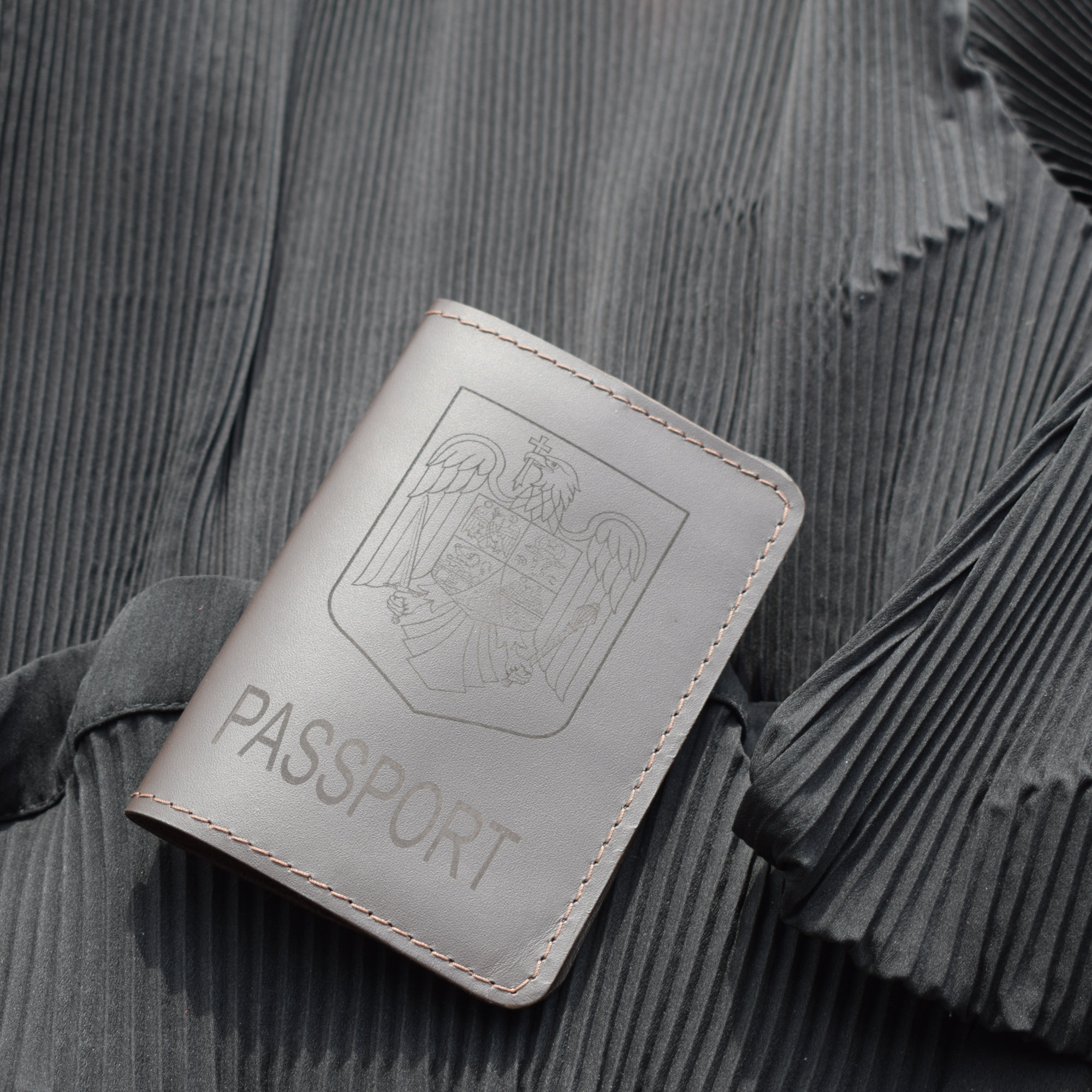 DSC_0400_result Husa passport maro 0026 - imagine 1